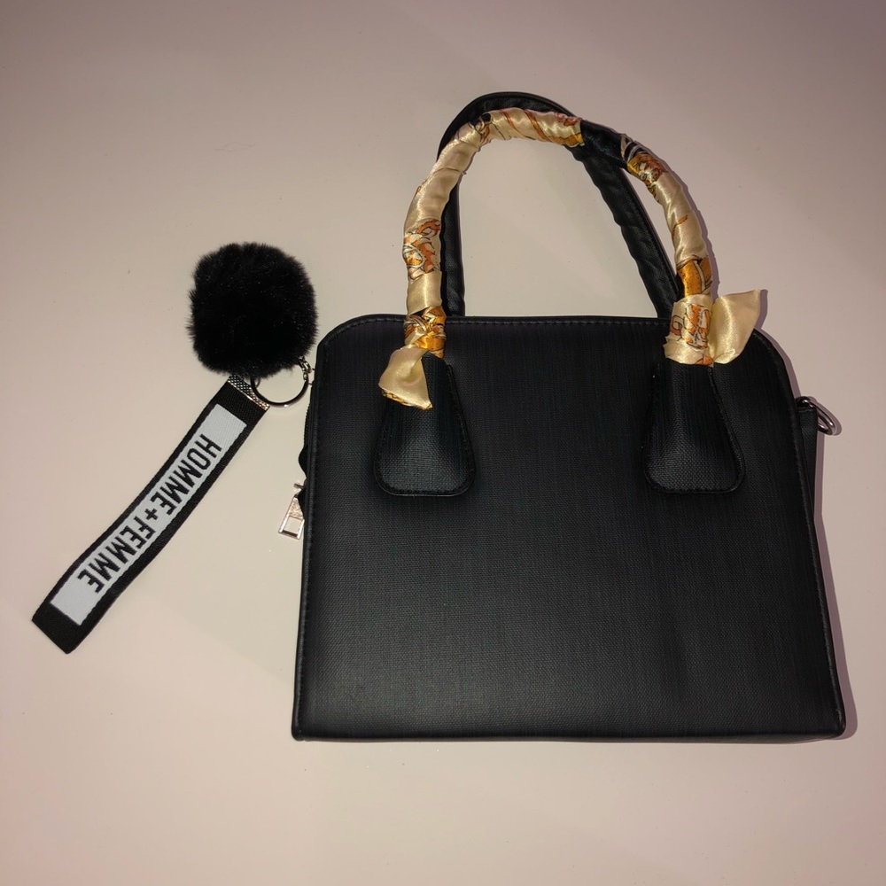 Black Shoulder Purse w/ Scarf and Keychain